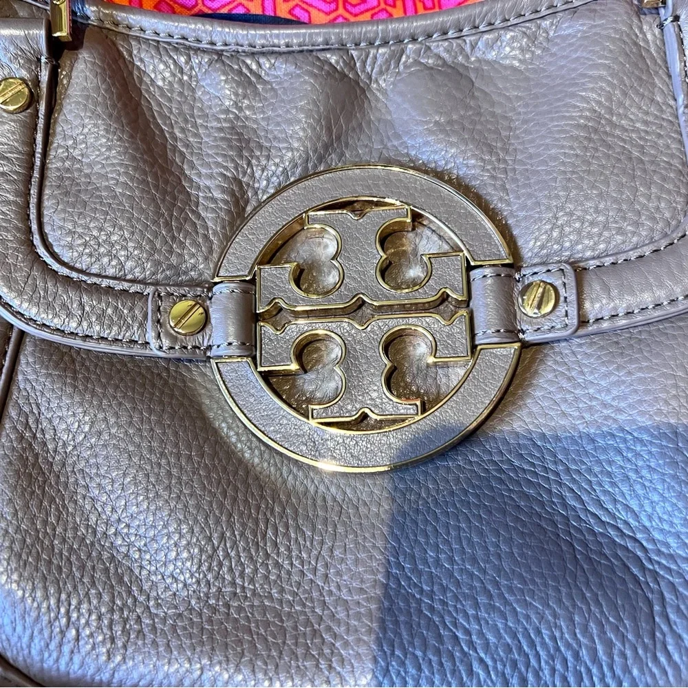 Tory Burch Amanda Hobo Bag Shoulder Crossbody Convertible